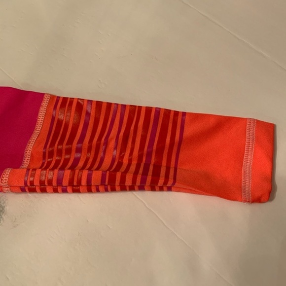 Roxy Top Size 12 - Picture 3 of 4